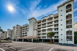Front Exterior4-2
