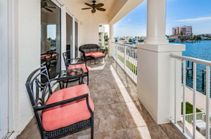 Living Room Balcony2