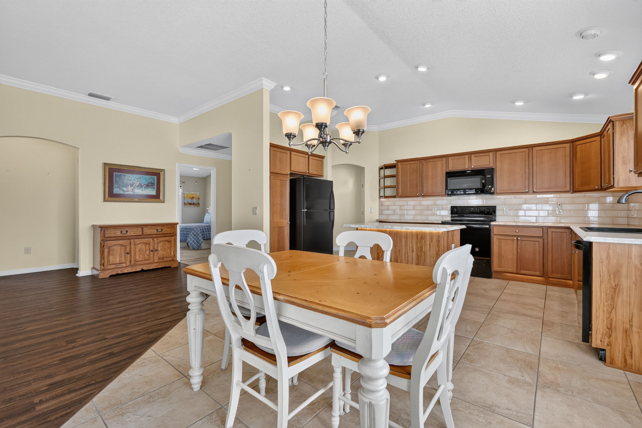 Dining Room/Kitchen