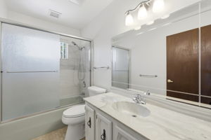 Full Guest Bathroom