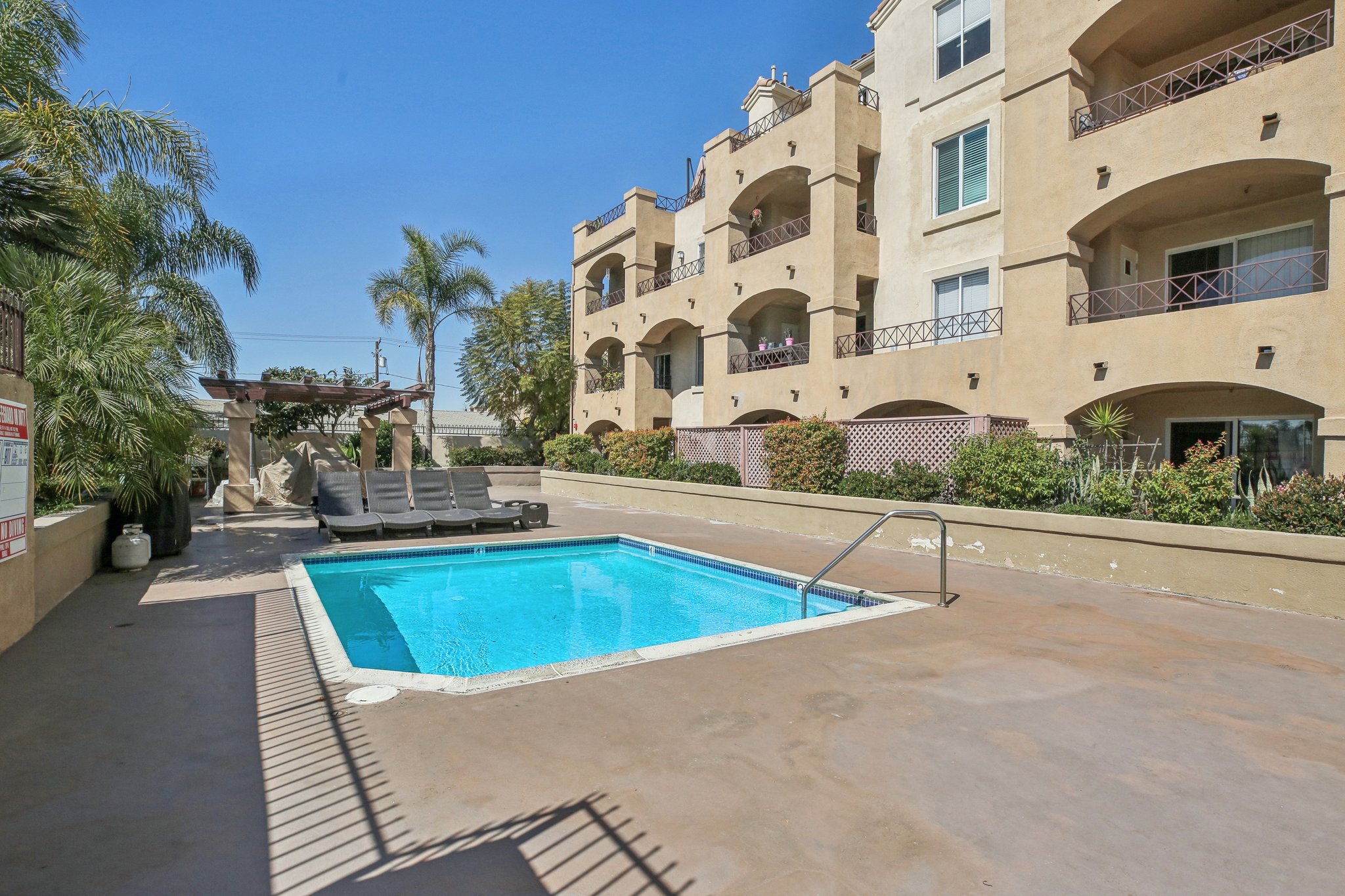 115693 - 1775 Ohio Ave 305, Long Beach, CA 90804-008.jpg