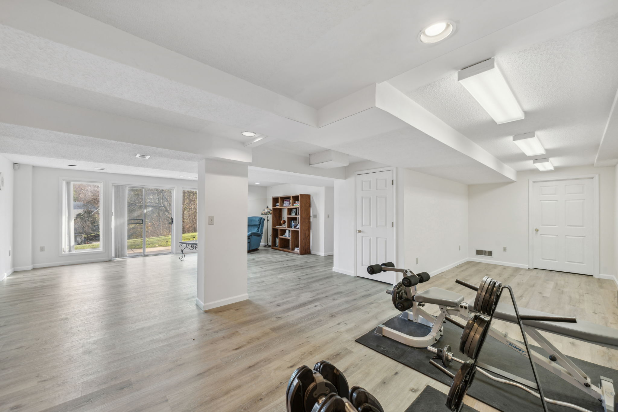 24_Interior