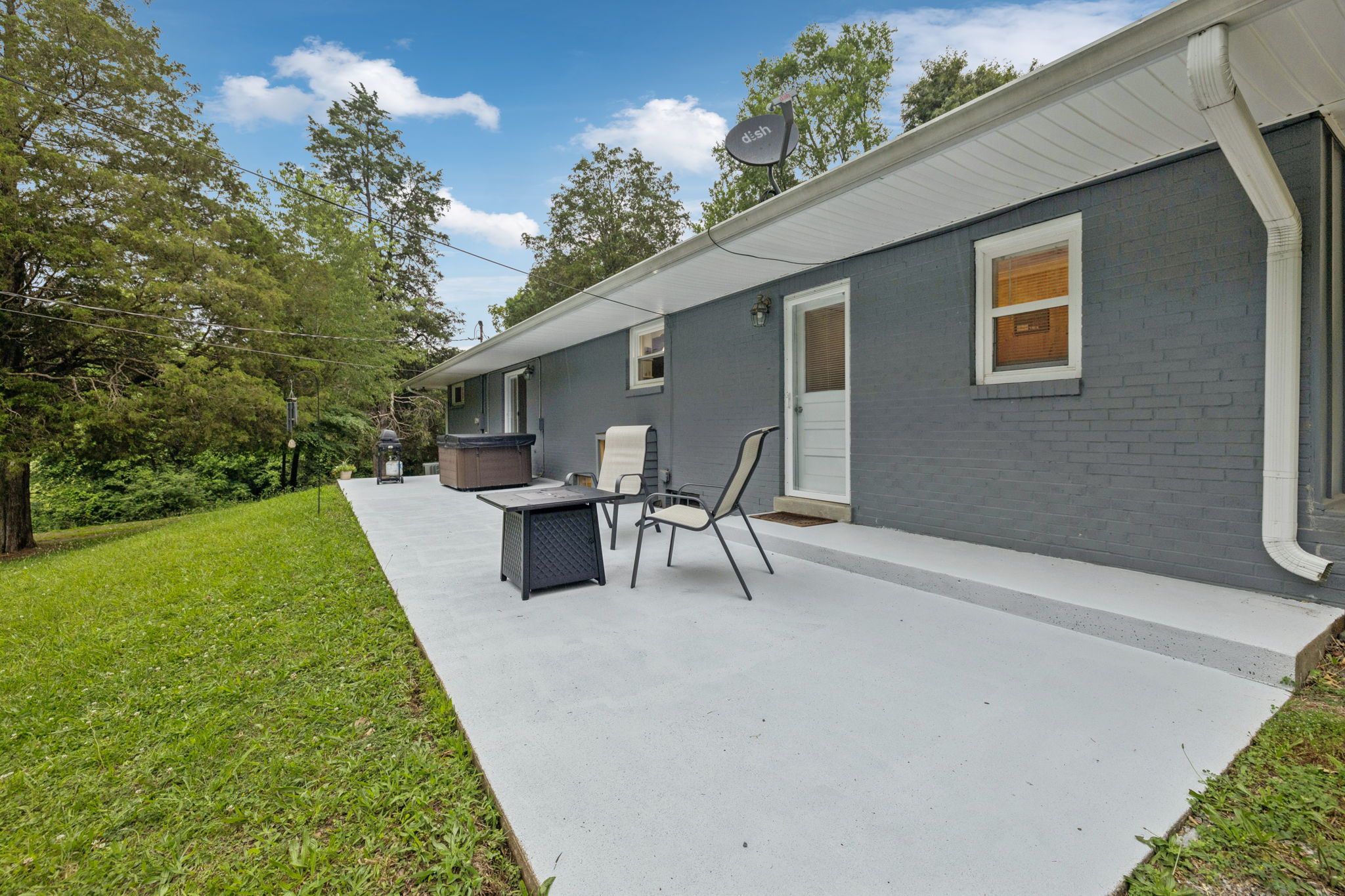 1776 7 Mile Ferry Rd -  058
