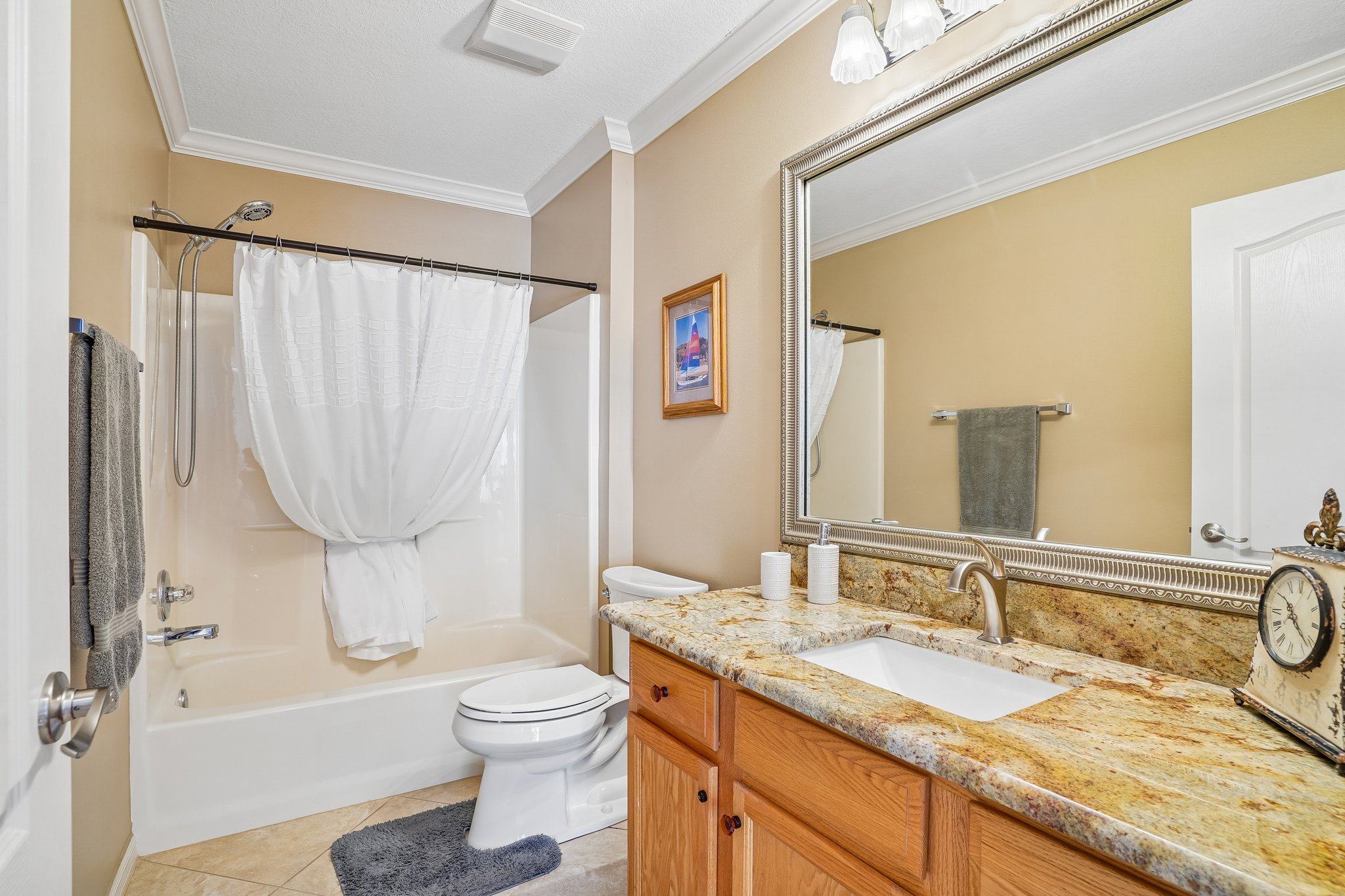 SE 84th Peyton Ct-S1109-020.jpg