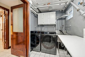  Photo 49