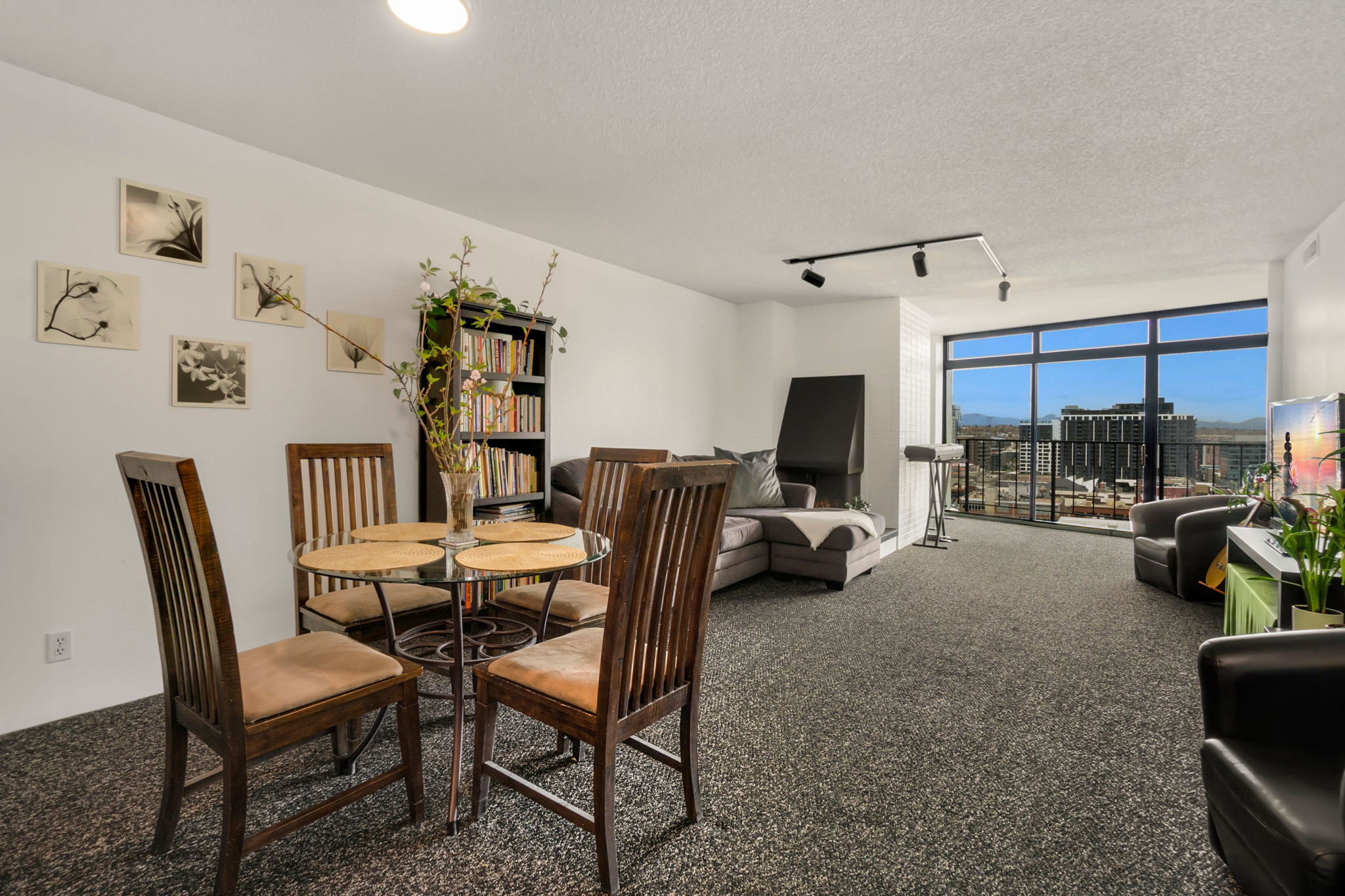 Living/Dining Room