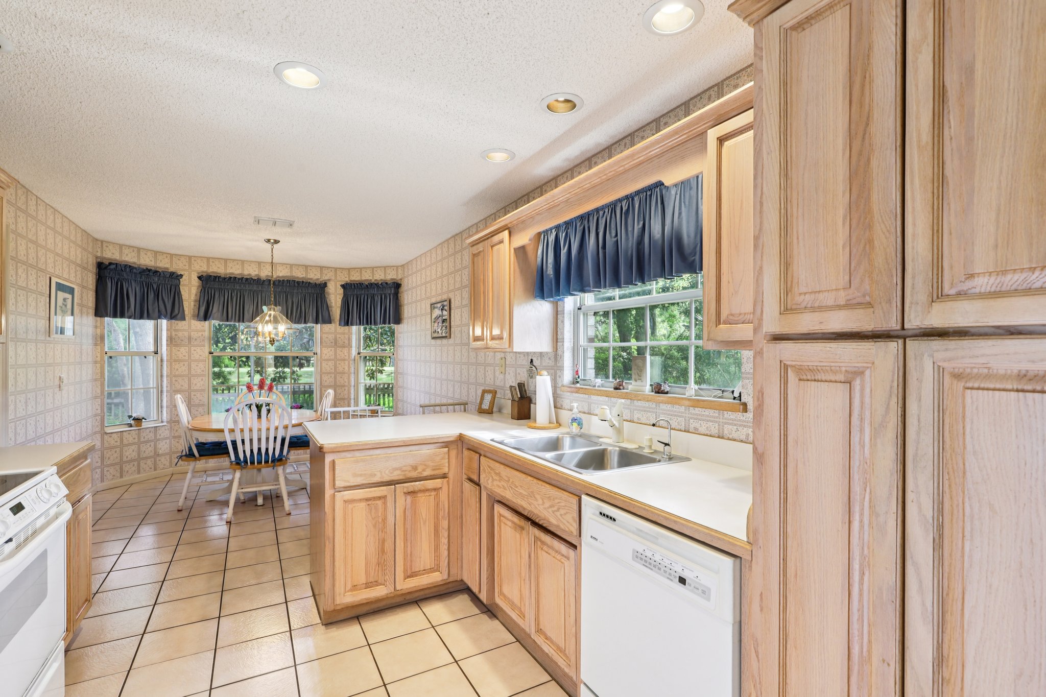 Long Slough Walk-S0207-016.jpg