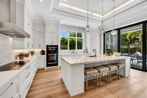 Breakfast Bar - Kitchen