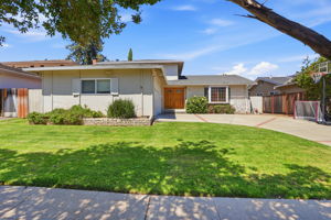 001_F8_1779 Lark Ln