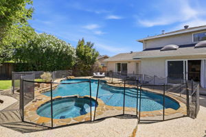 036_F8_1779 Lark Ln