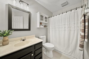  Photo 44