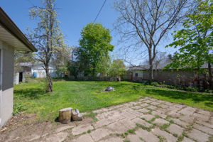  Photo 30