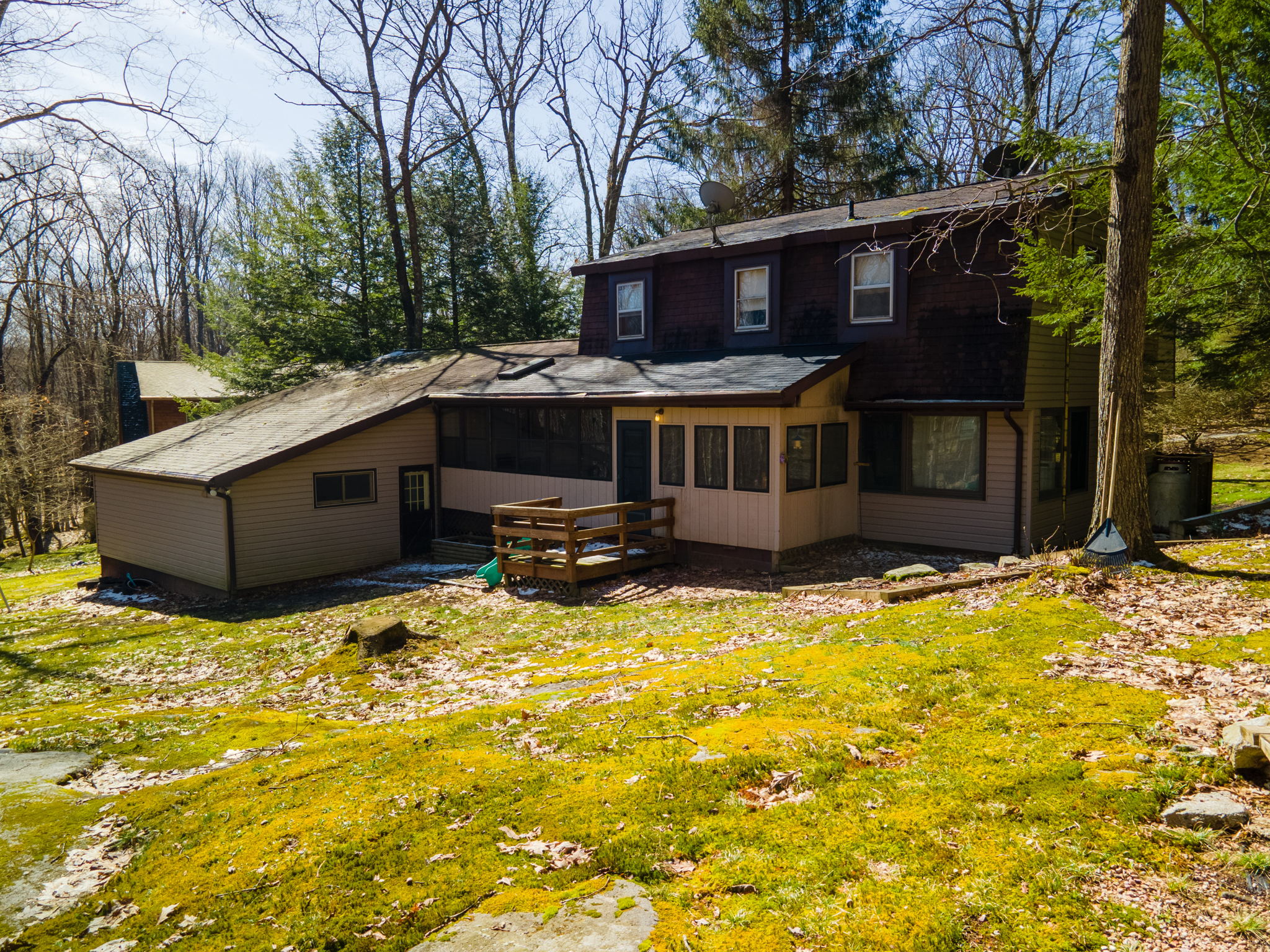 178 Lakeview Dr, Terra Alta, WV 26764, USA Photo 19