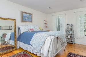 Bedroom2-2