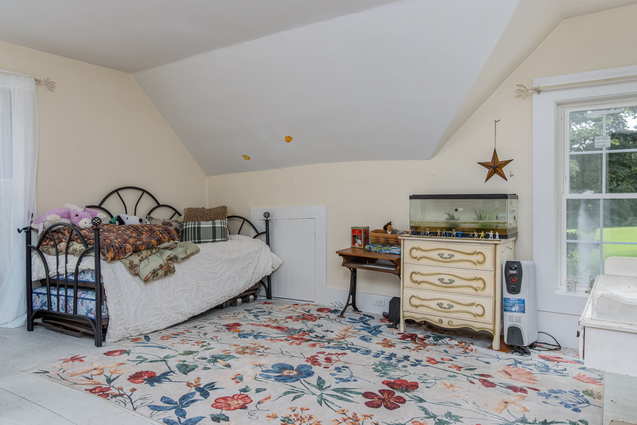 BedroomPrimary-1