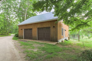 ExteriorBarn-2