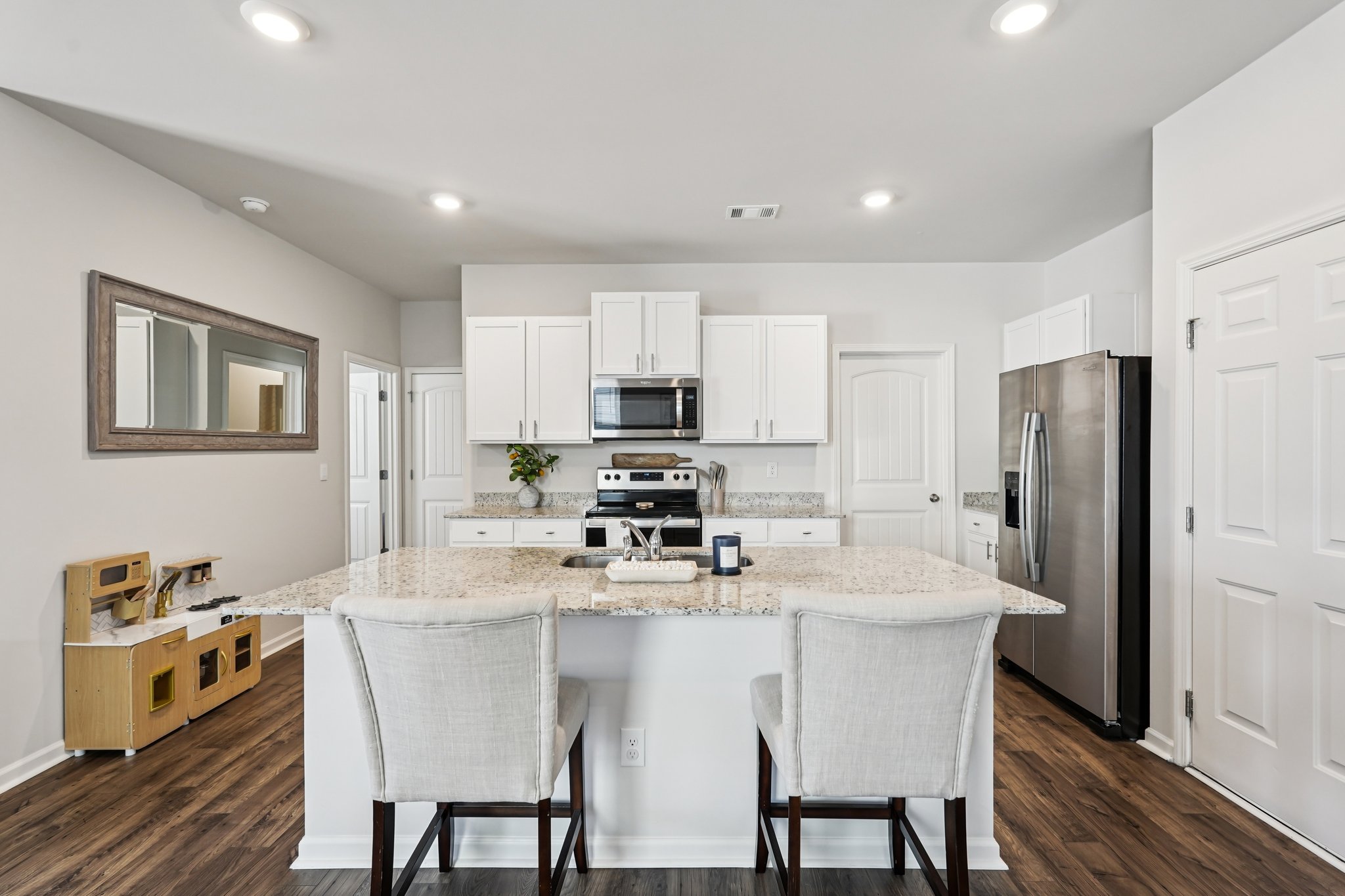 Whitewood Dr-S0702-014.jpg