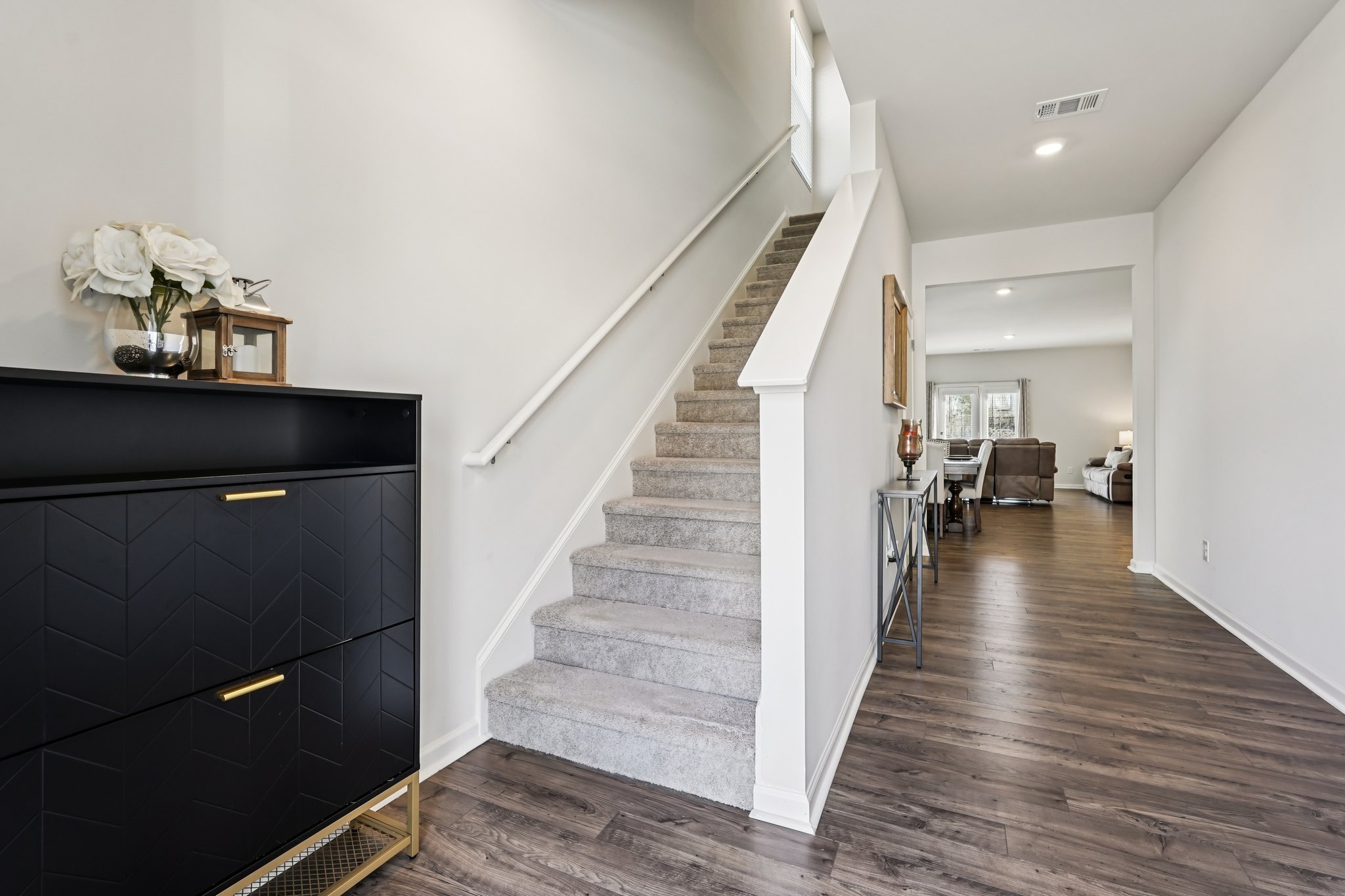 Whitewood Dr-S0702-018.jpg