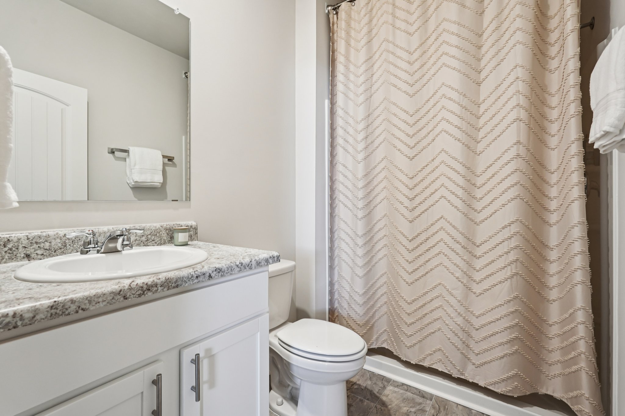 Whitewood Dr-S0702-020.jpg