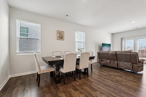 Whitewood Dr-S0702-010.jpg