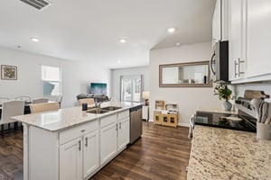 Whitewood Dr-S0702-017.jpg