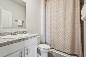 Whitewood Dr-S0702-020.jpg