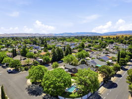 012_F8_AERIAL_1780 Honeysuckle Rd