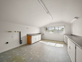  Photo 33