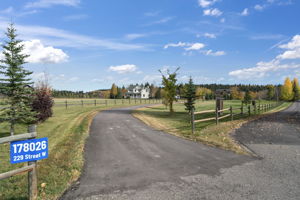  Photo 0