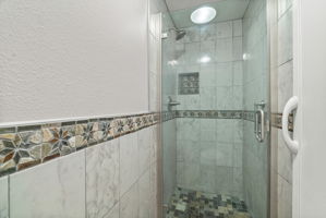  Photo 37