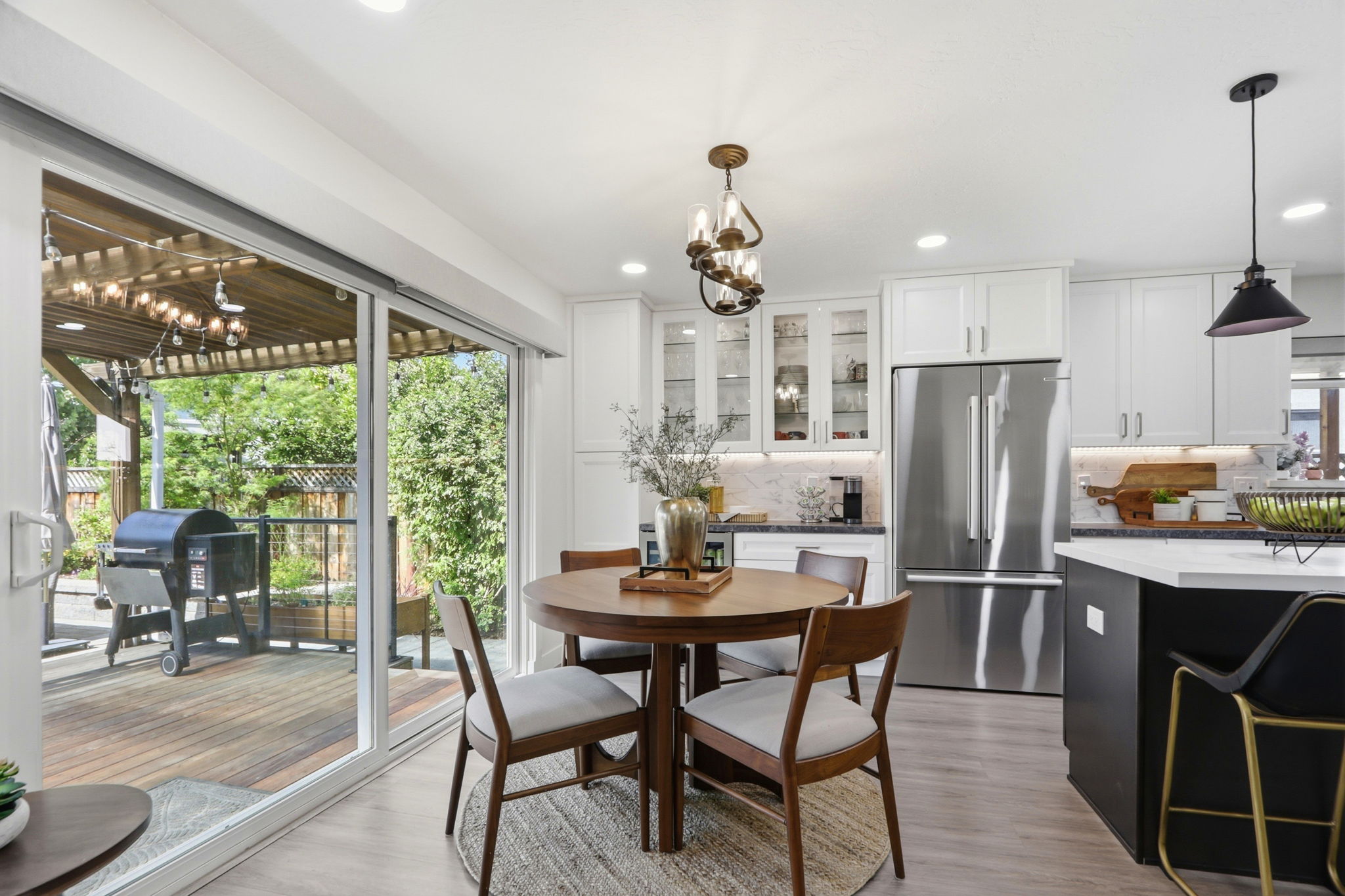 021_F8_1781 Penwood St