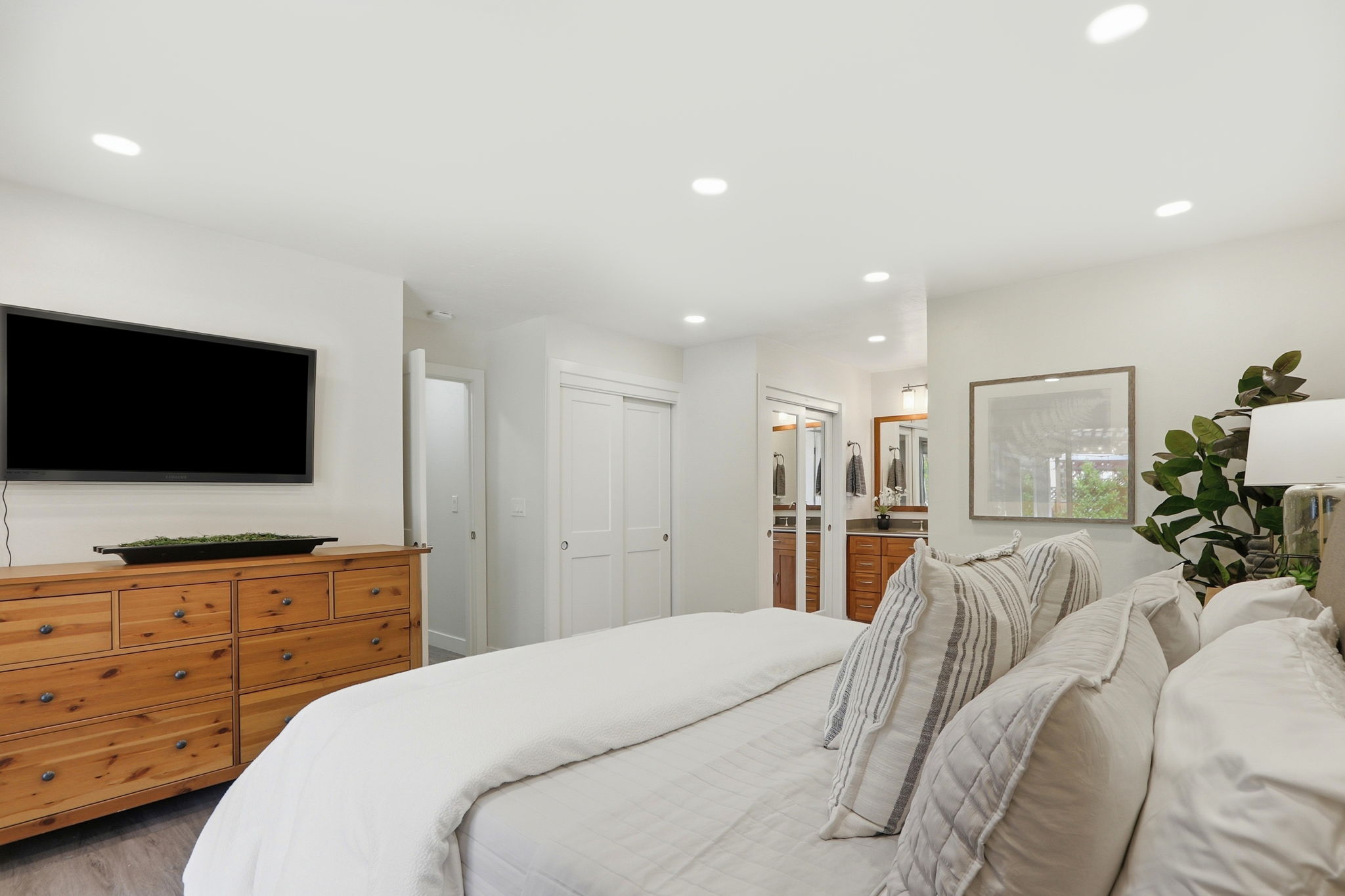 032_F8_1781 Penwood St