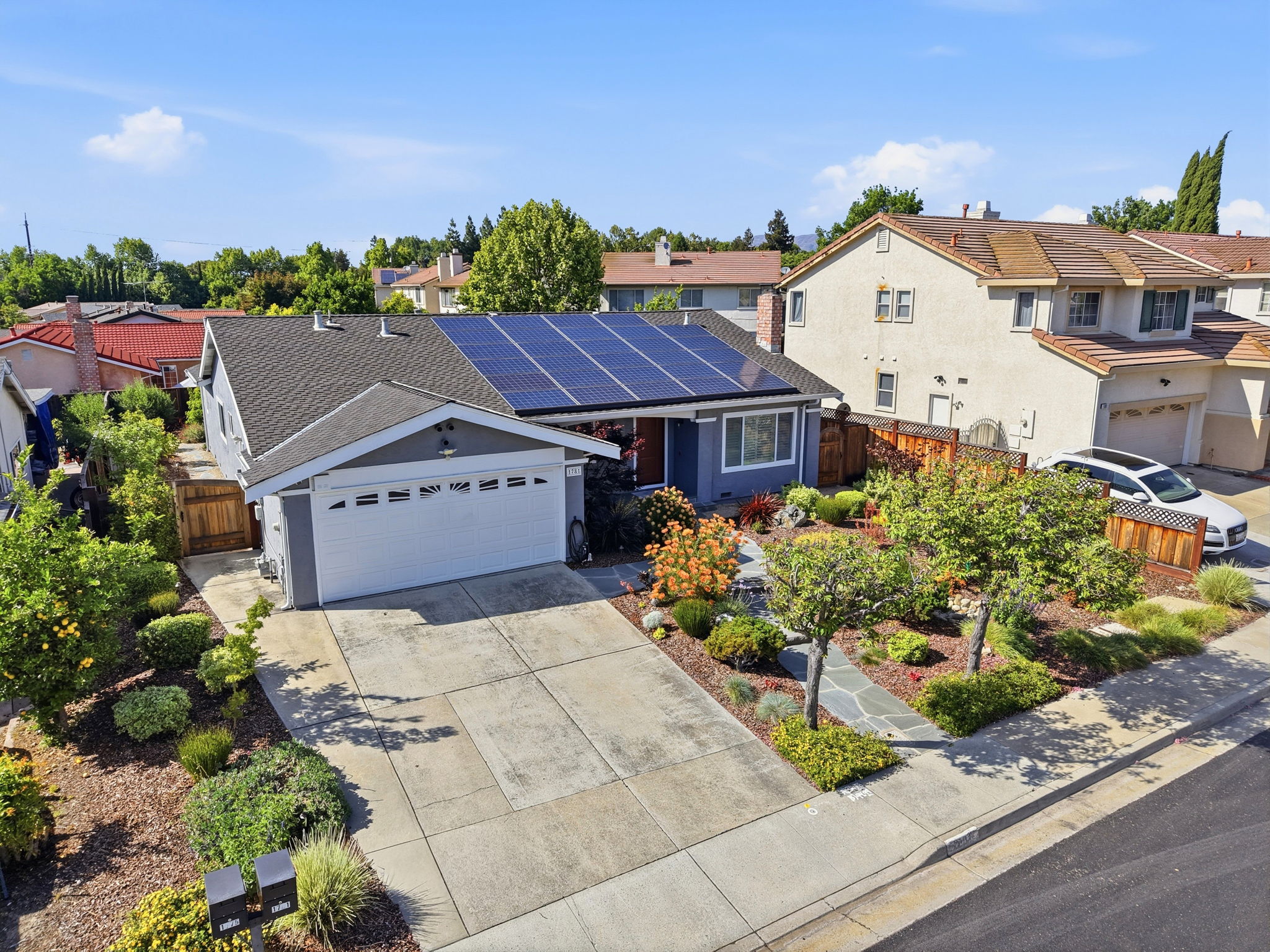 005_F8_AERIAL_1781 Penwood St