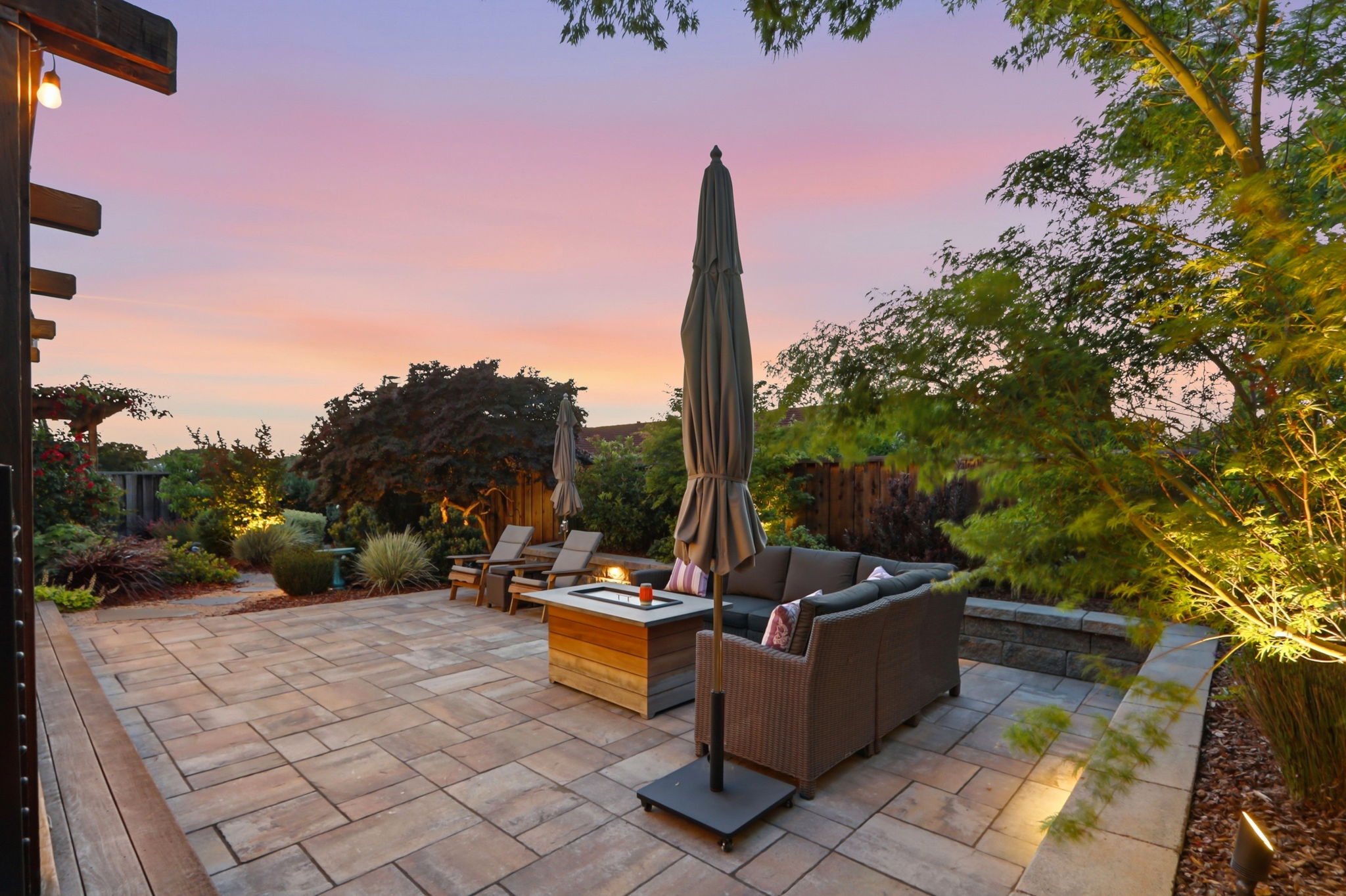  Photo 107