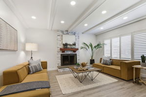 006_F8_1781 Penwood St
