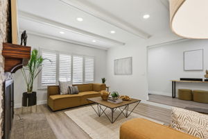 007_F8_1781 Penwood St