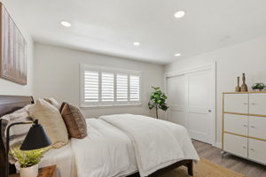 027_F8_1781 Penwood St