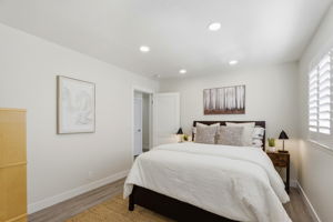 028_F8_1781 Penwood St