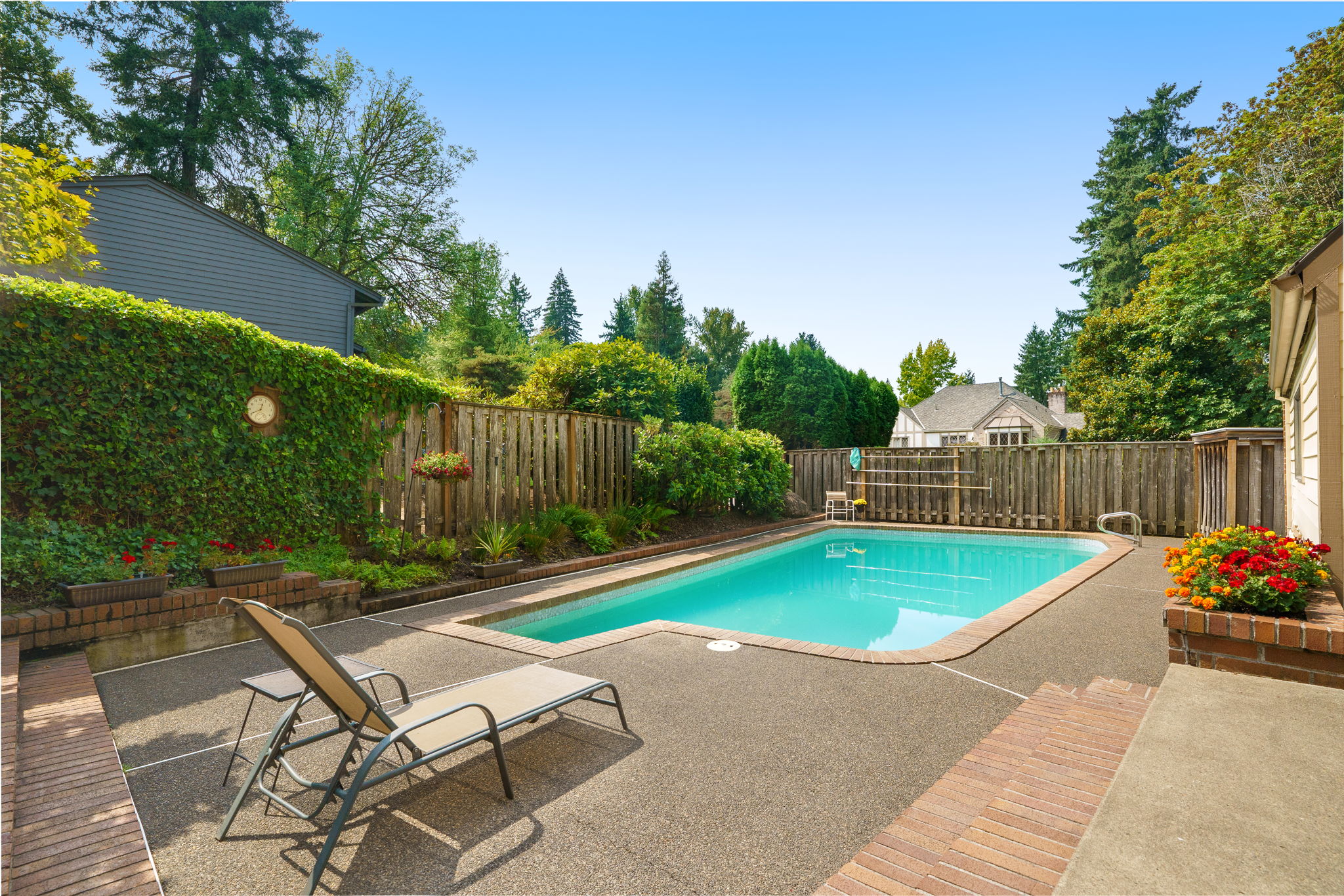 Backyard - Swimming Pool