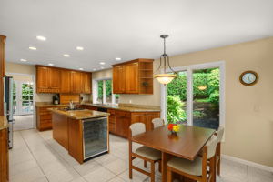 Kitchen - Eating Area