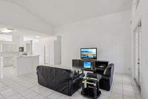 SW 4th Ct-S3112-011.jpg