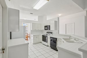 SW 4th Ct-S3112-019.jpg