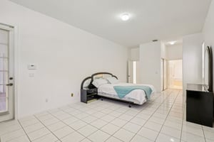 SW 4th Ct-S3112-040.jpg