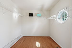 Walk-in Closet