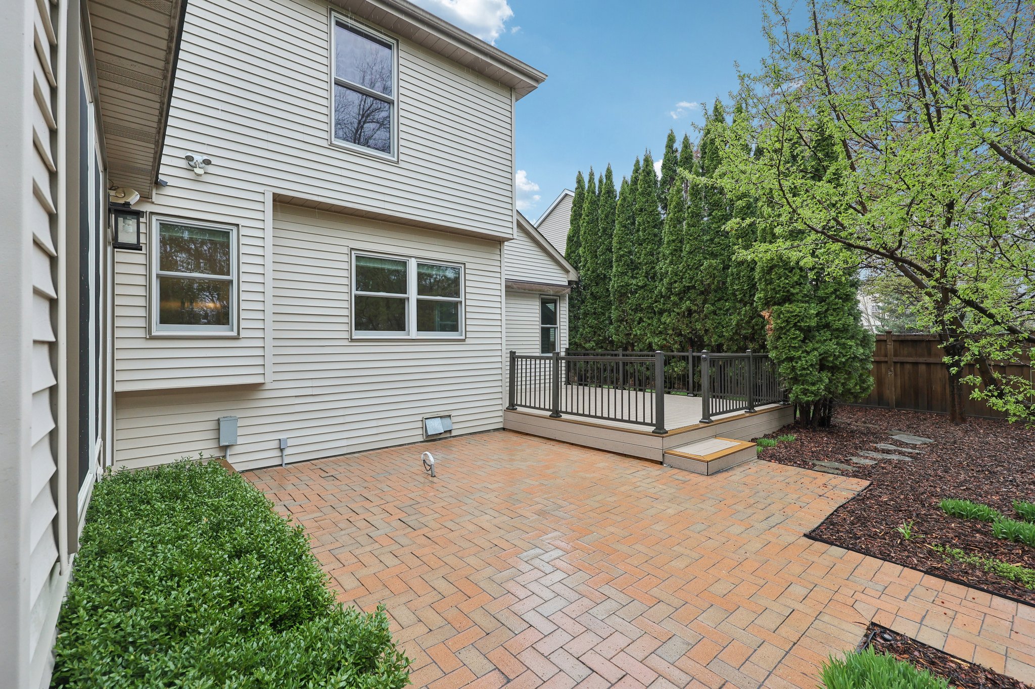 Inverness Curv-L2804-057.jpg
