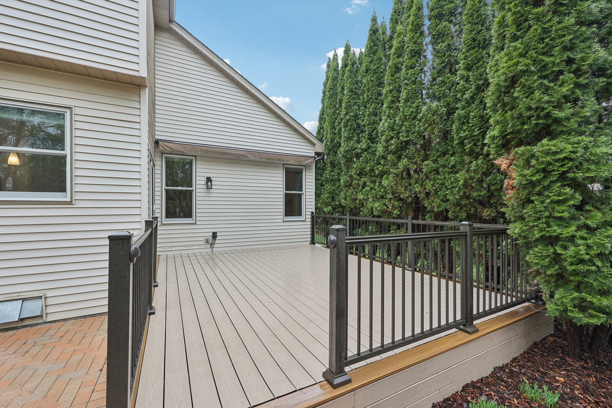 Inverness Curv-L2804-066.jpg