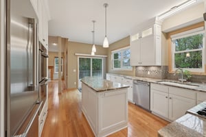 Inverness Curv-L2804-017.jpg