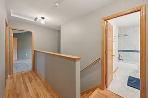Inverness Curv-L2804-036.jpg