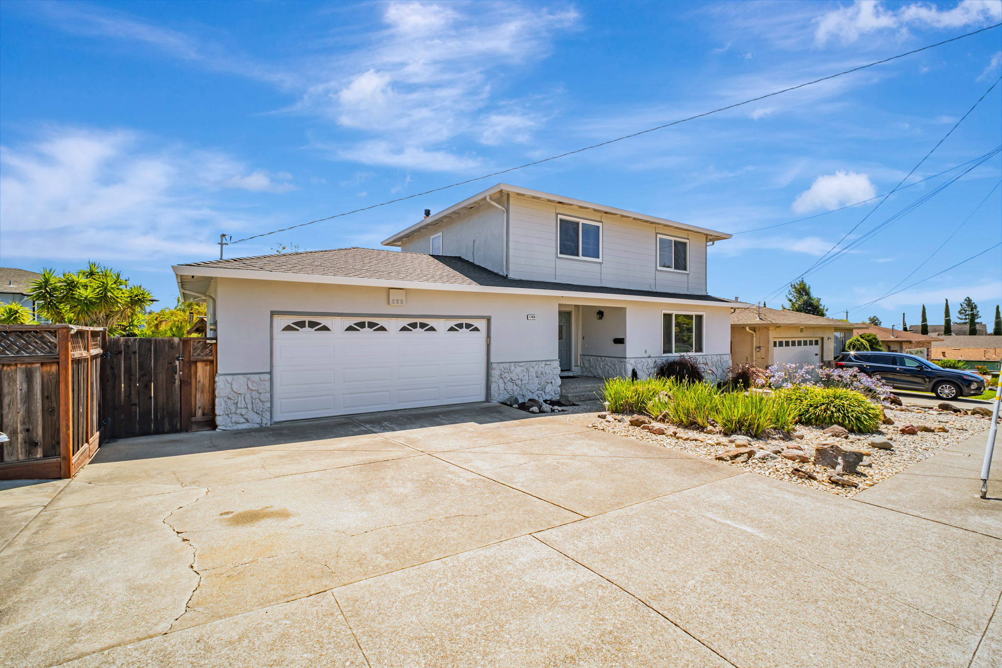 002_17824 Apricot Way