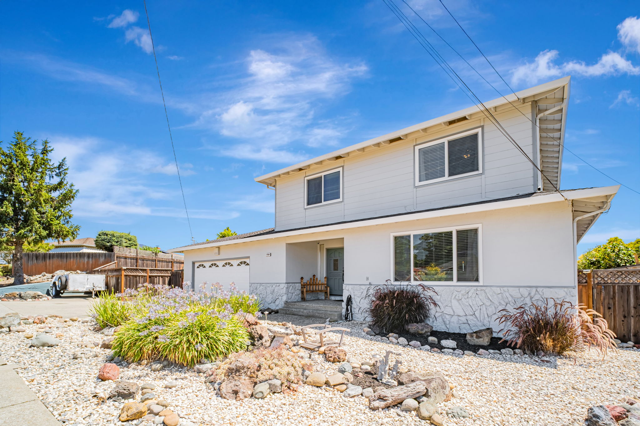 003_17824 Apricot Way